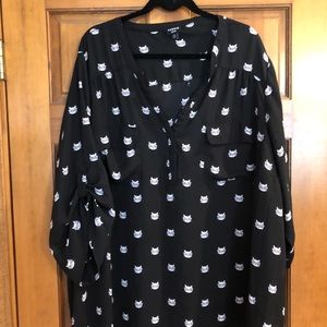 Torrid Size 6 Cat with Cat Eye Glasses Blouse